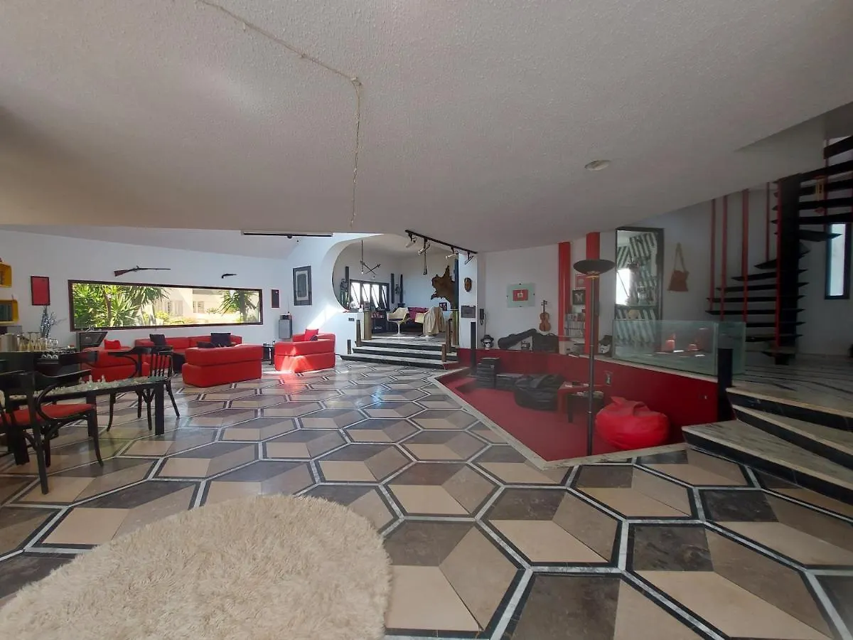 Homestay Dar Hamadi بن جامع A Villa & Its Swimming Pool, Looking For Artists In Residence Tunis Tunisia