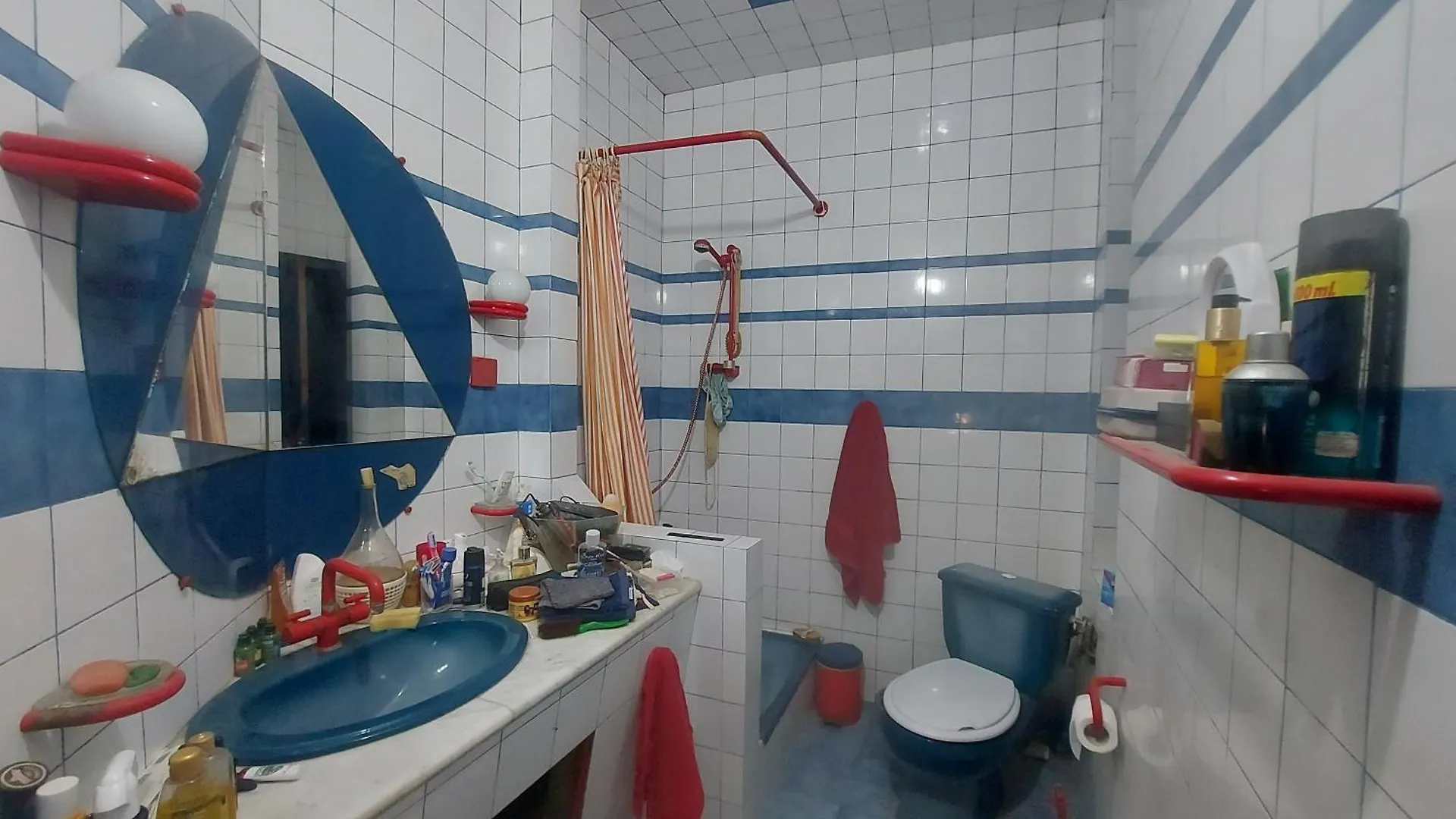 Homestay Dar Hamadi بن جامع A Villa & Its Swimming Pool, Looking For Artists In Residence Tunis
