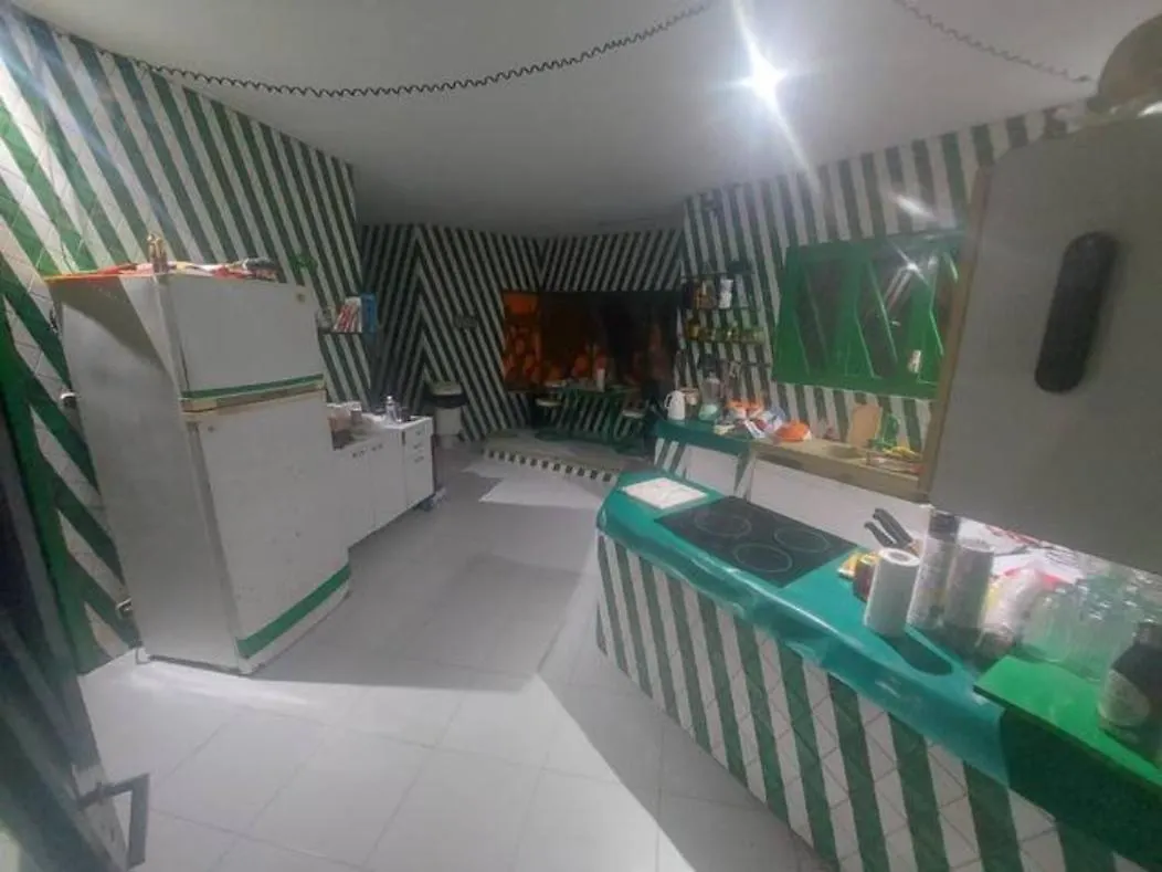 Dar Hamadi بن جامع A Villa & Its Swimming Pool, Looking For Artists In Residence Tunis Homestay